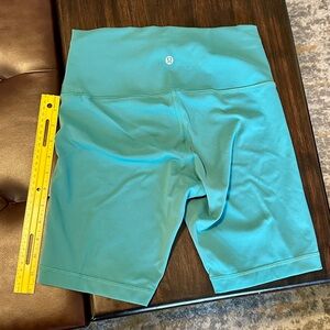lululemon athletica Women's Teal Bike Shorts